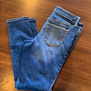 Universal Thread Jeans